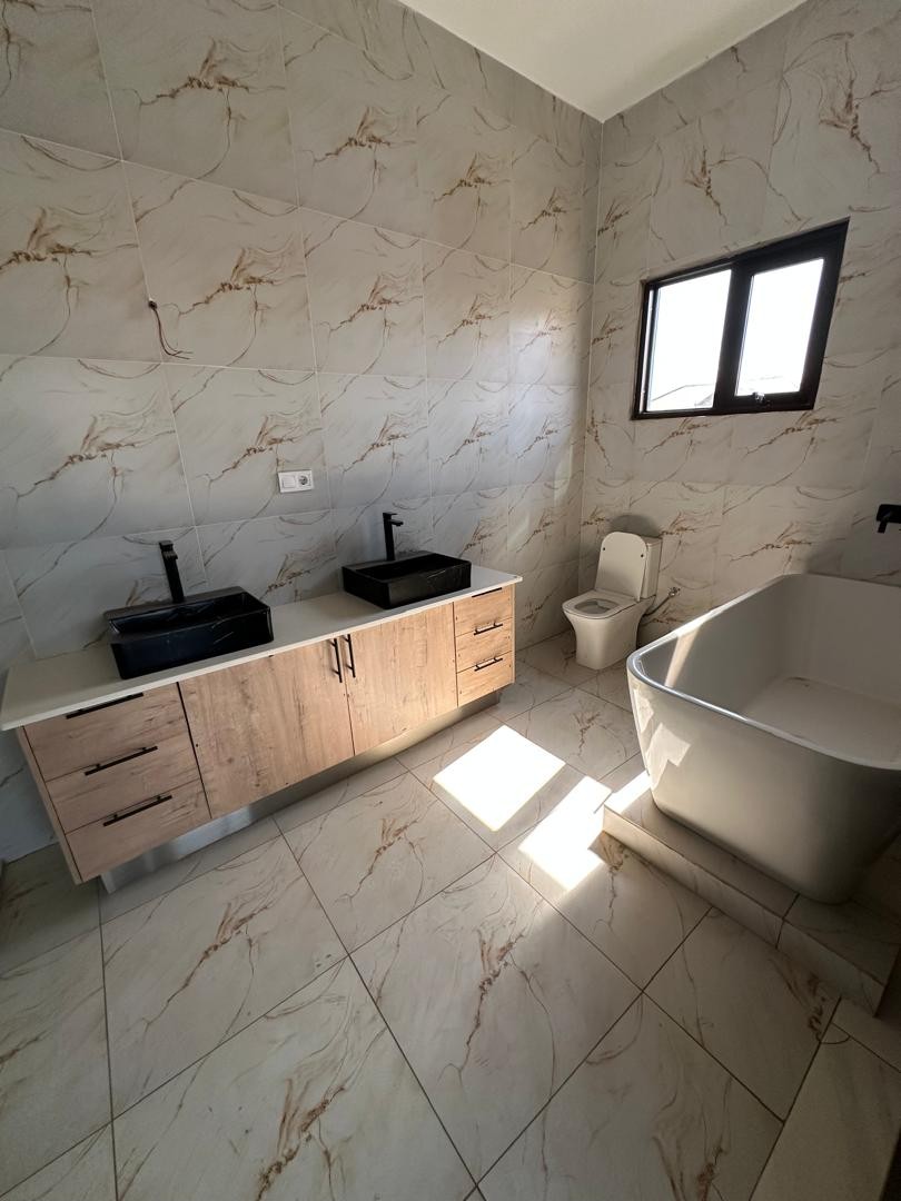 Maison à Louer – Golf Le Battant, Lubumbashi