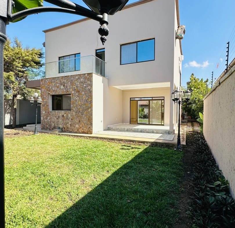 Maison à Louer – Golf Le Battant, Lubumbashi