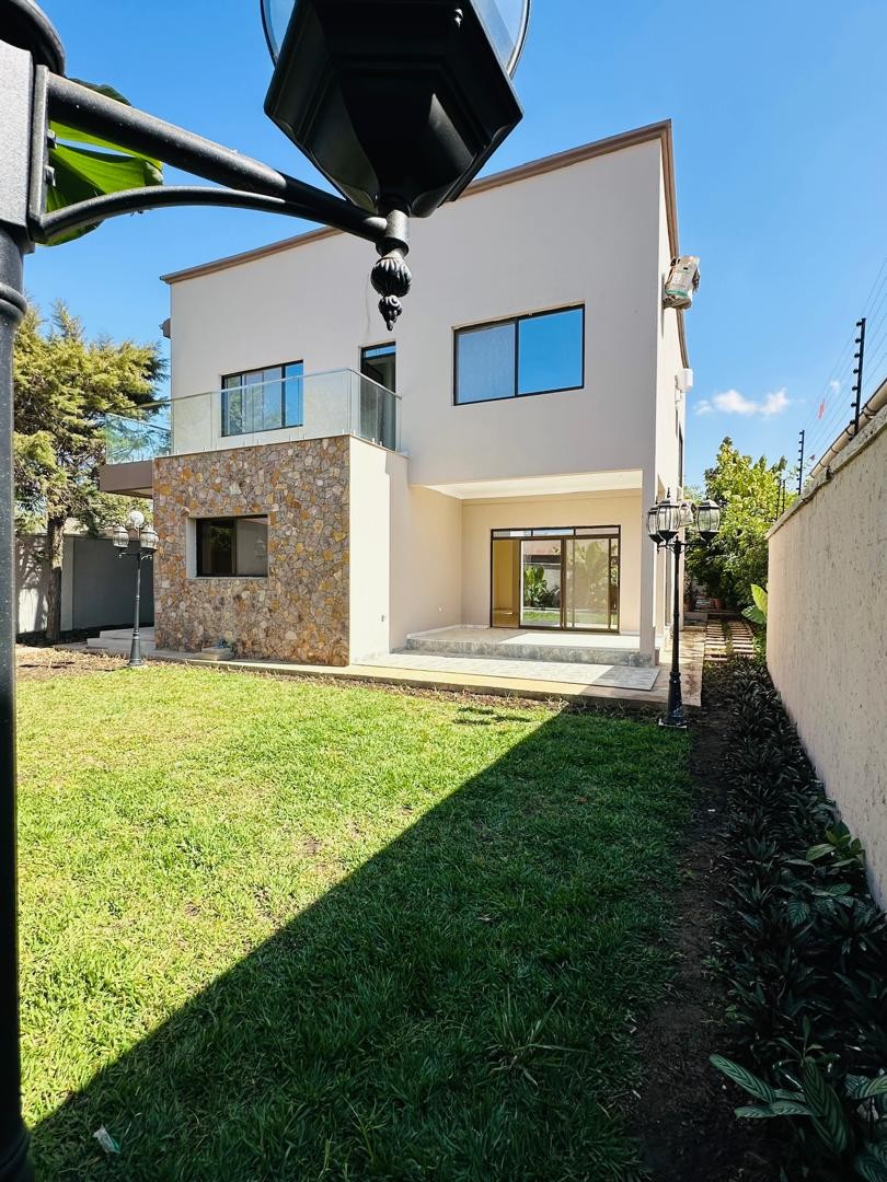 Maison à Louer – Golf Le Battant, Lubumbashi