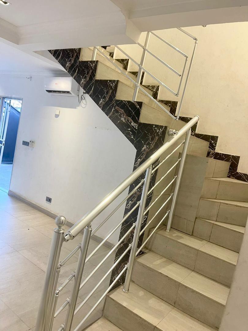 Maison à Louer – Kintambo, Kinshasa