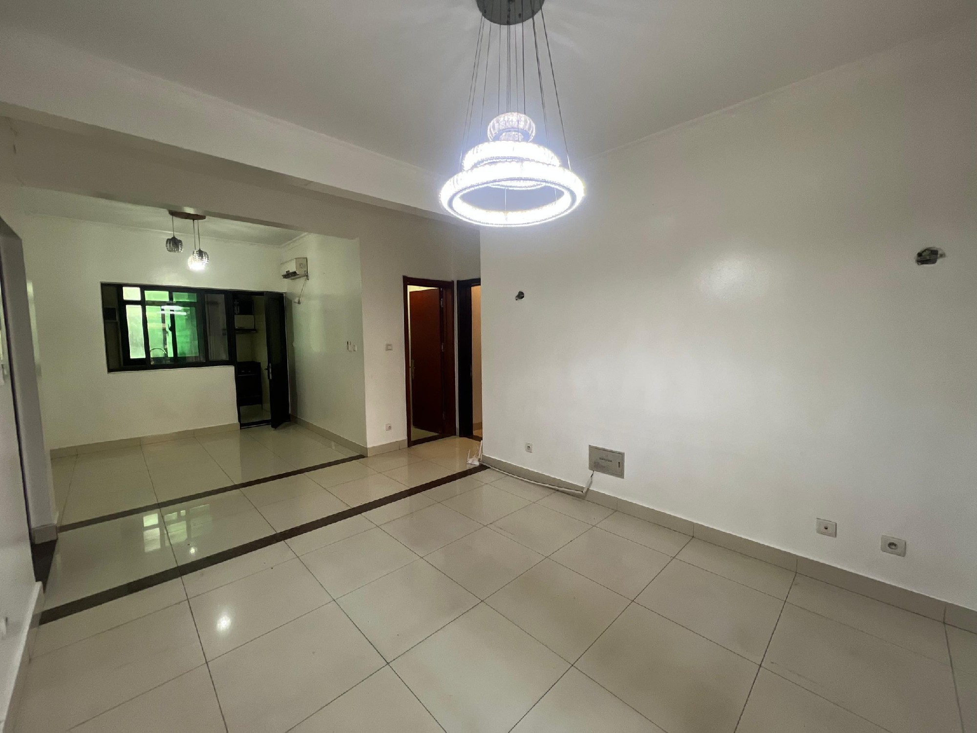 scaled_1001941995 Appartement à Louer – Bandalungwa, Kinshasa
