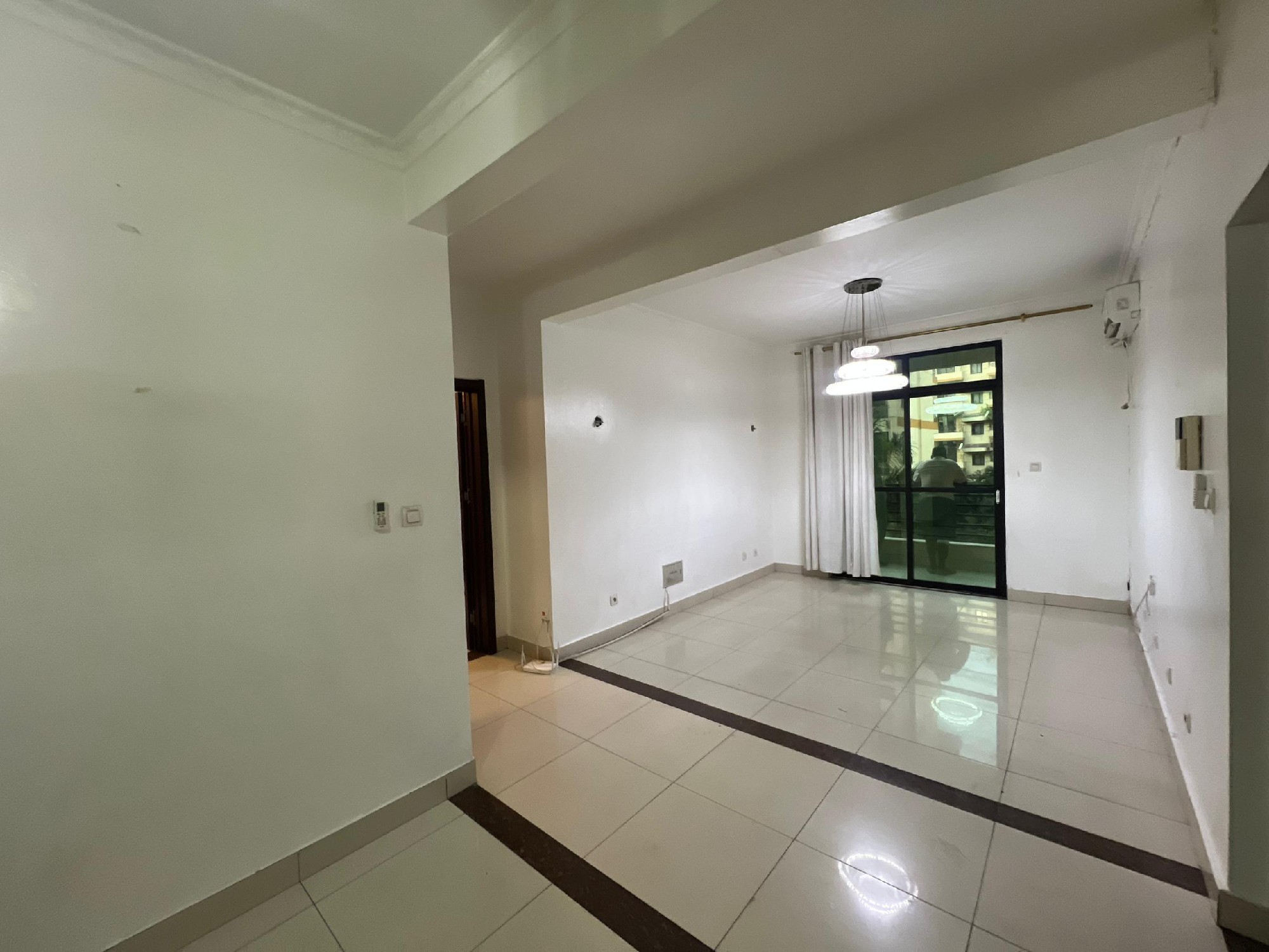 scaled_1001942002 Appartement à Louer – Bandalungwa, Kinshasa