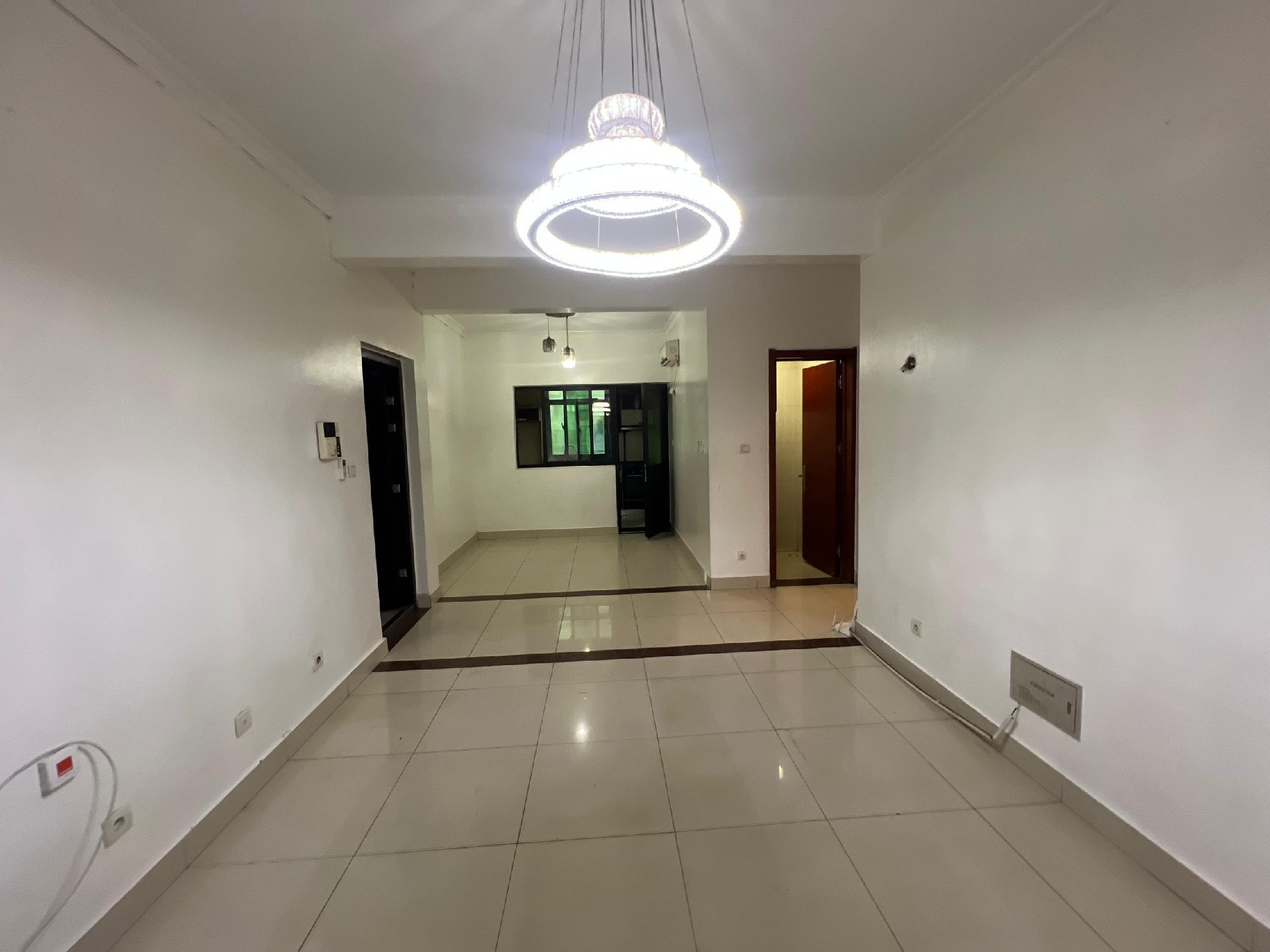 scaled_1001942004 Appartement à Louer – Bandalungwa, Kinshasa