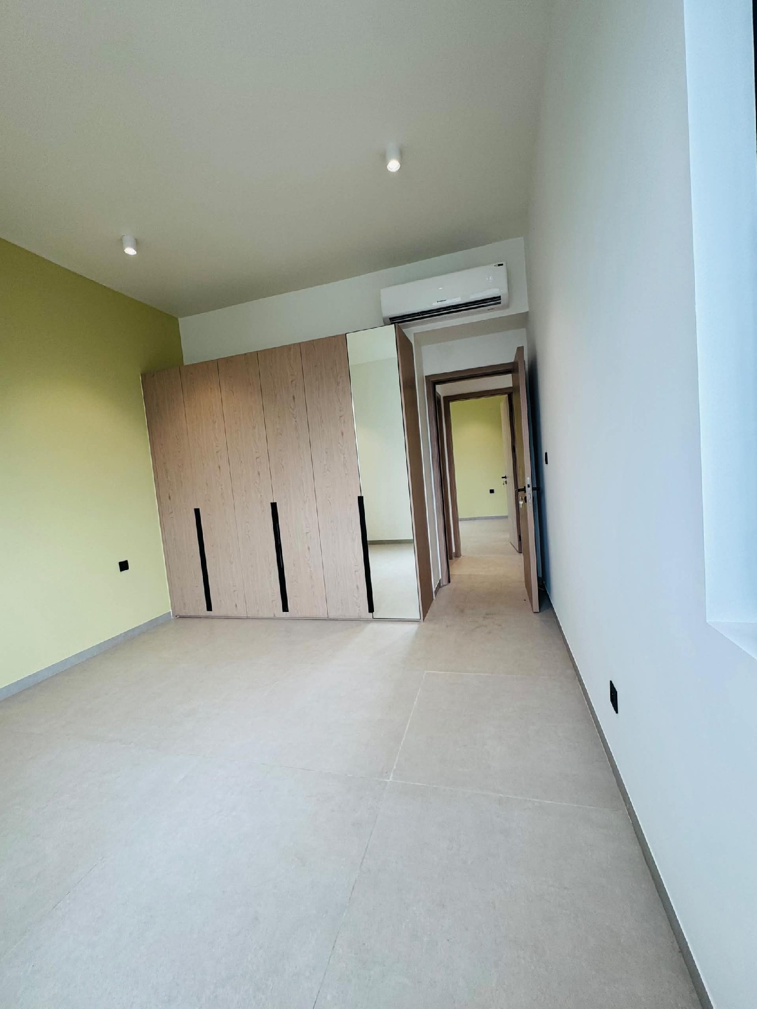 scaled_1001943267 Appartement à Louer – Gombe, Kinshasa