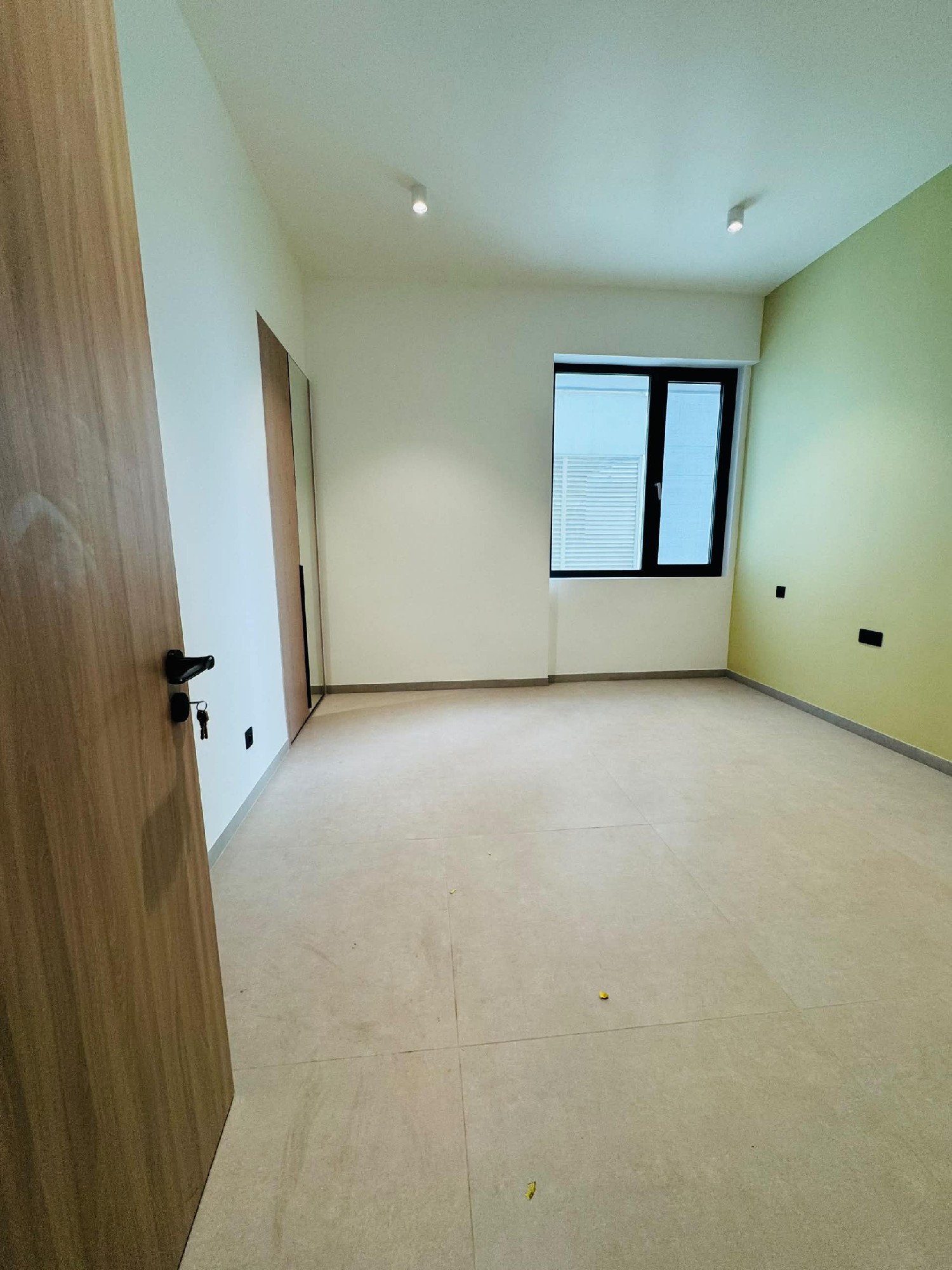 scaled_1001943277 Appartement à Louer – Gombe, Kinshasa