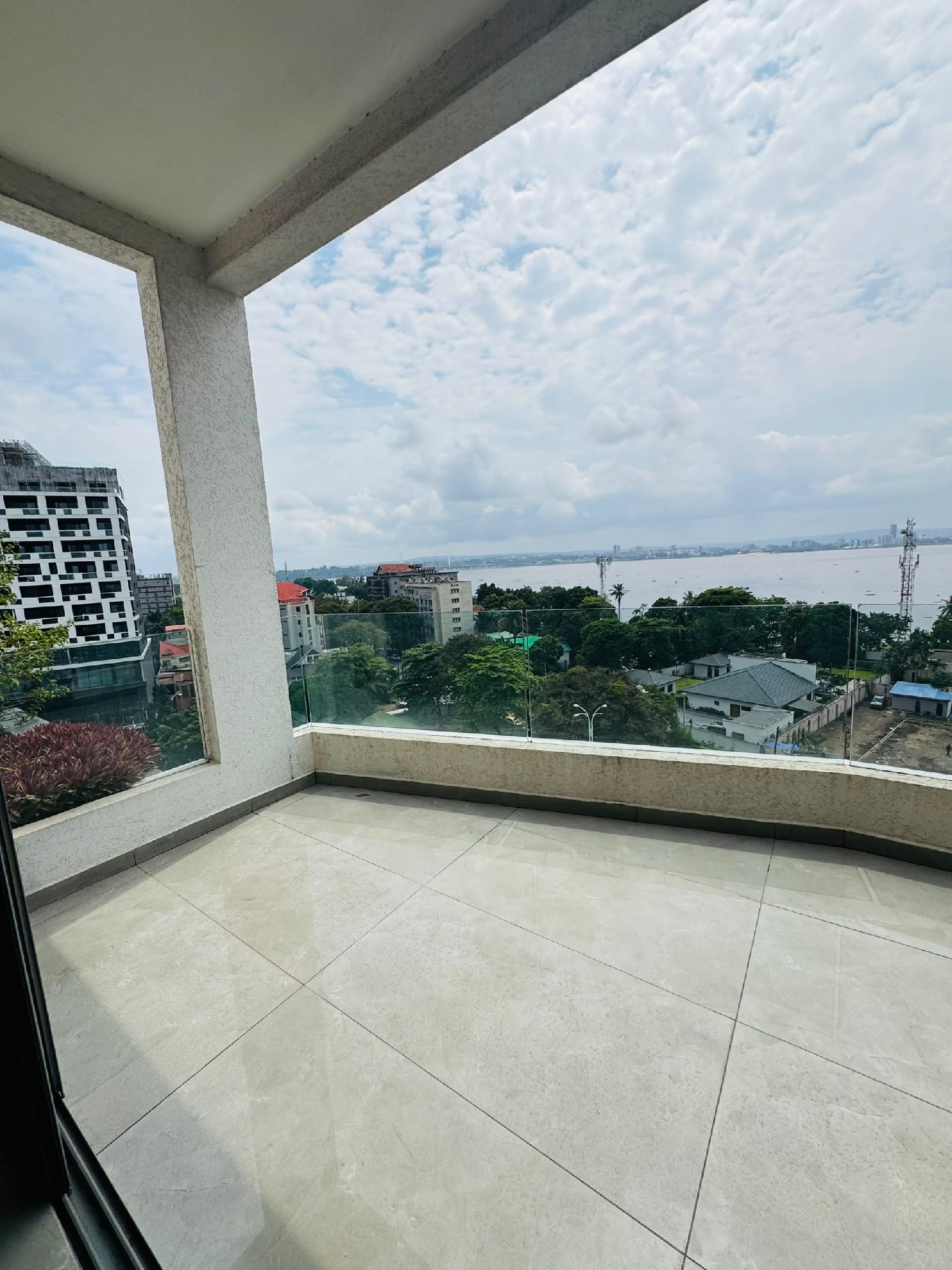 Duplex à Louer – Gombe, Kinshasa
