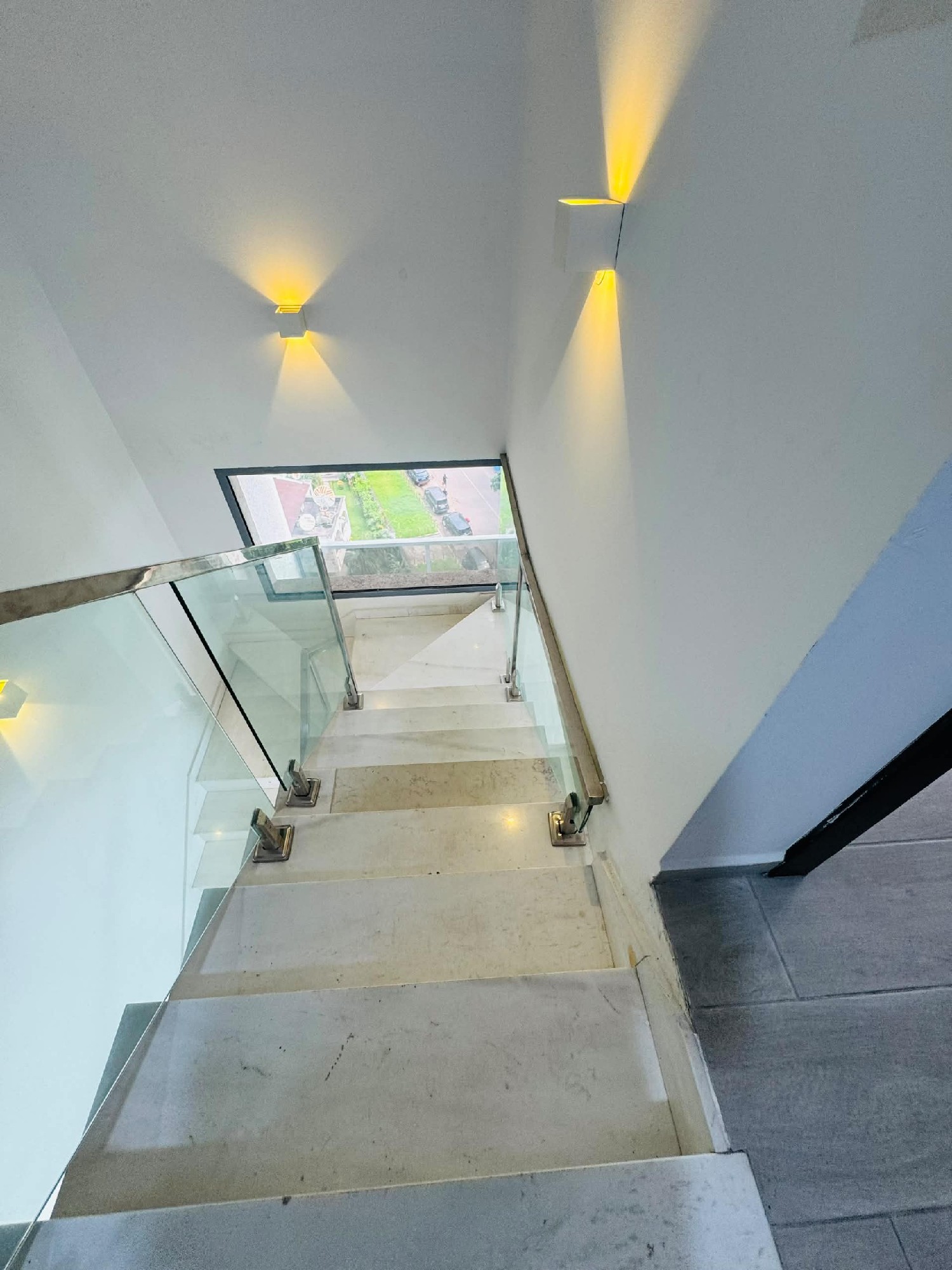 Duplex à Louer – Gombe, Kinshasa
