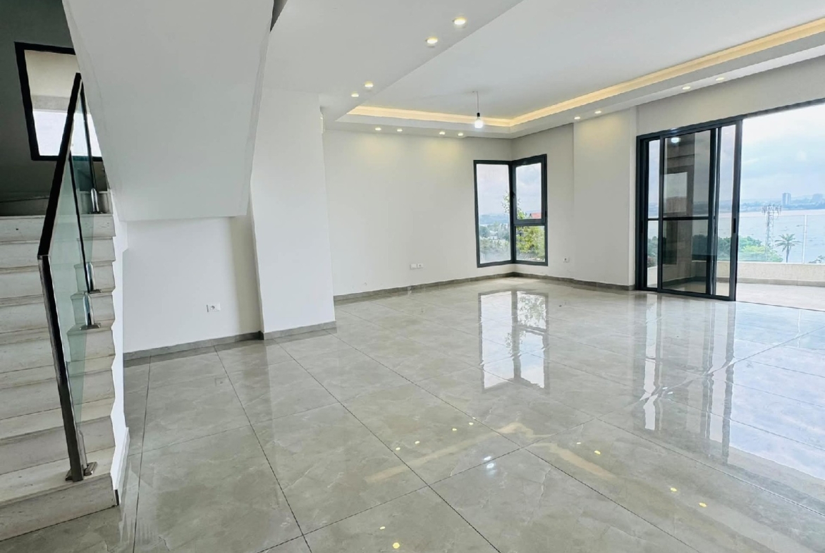 Duplex à Louer – Gombe, Kinshasa