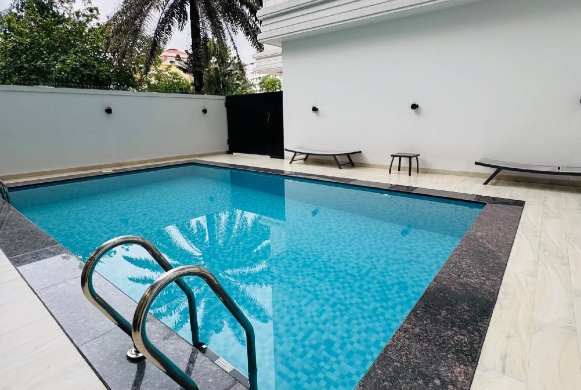 Appartement Meublé à Louer – Gombe, Kinshasa