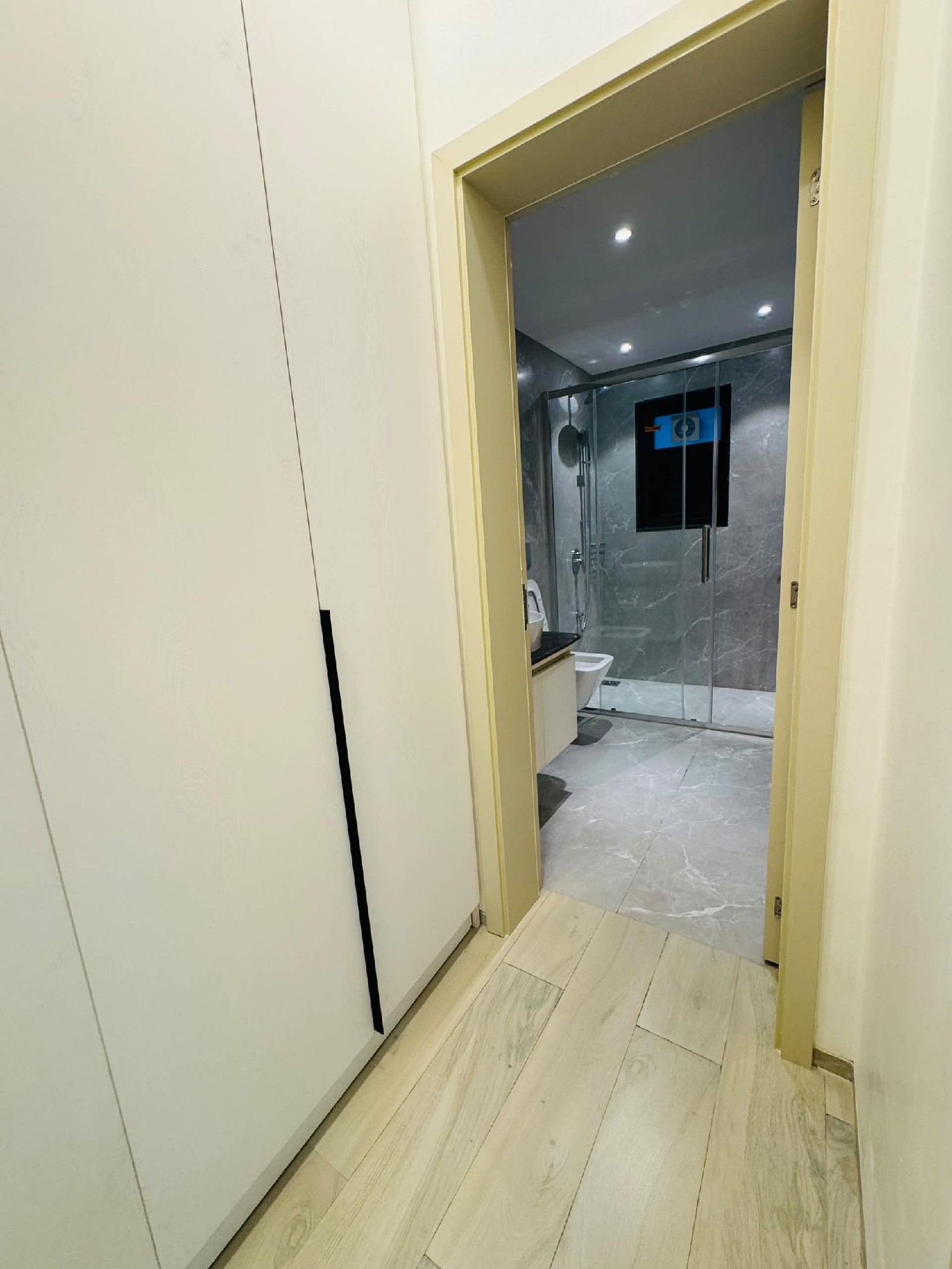 Appartement Meublé à Louer – Gombe, Kinshasa