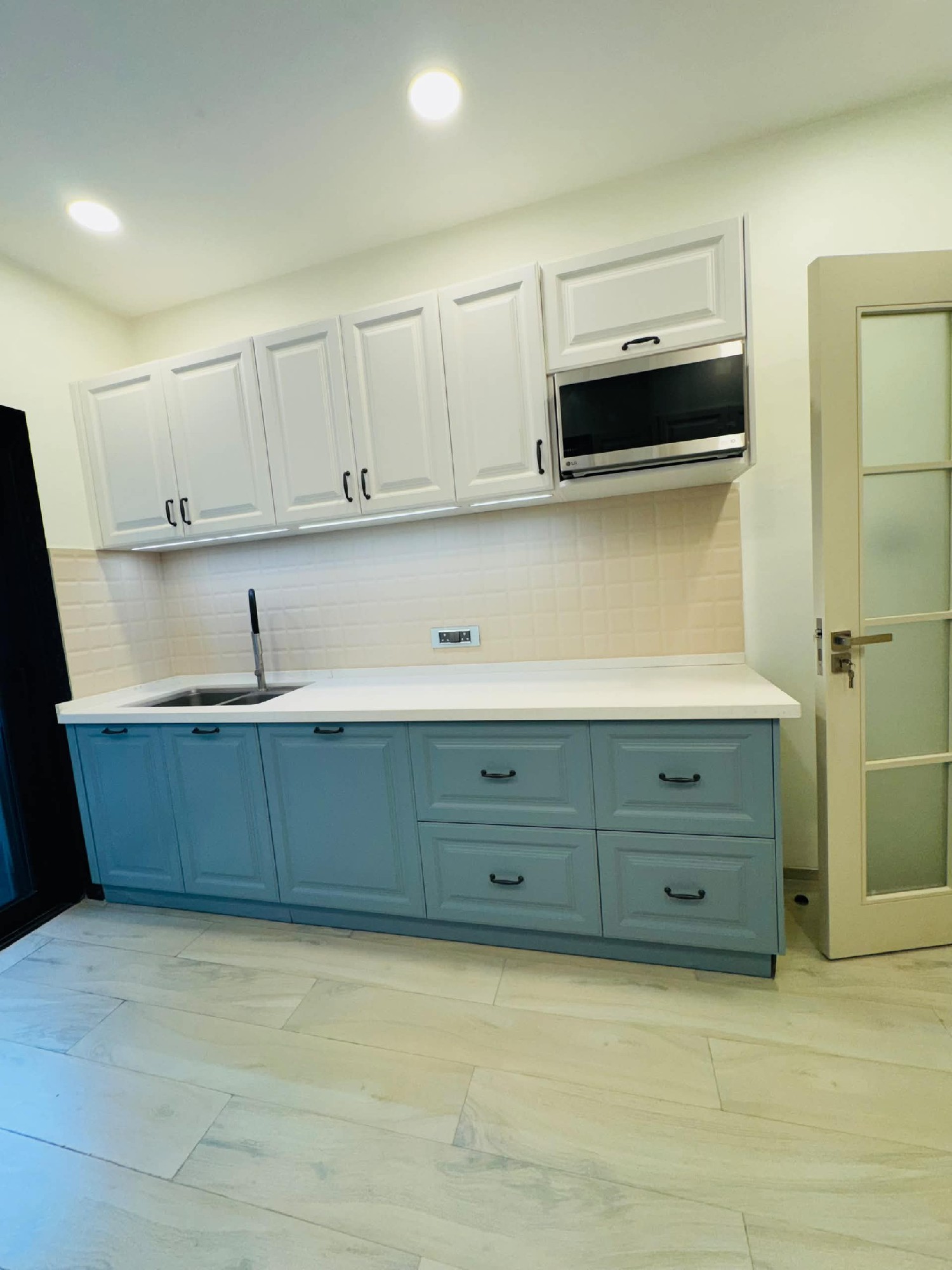 Appartement Meublé à Louer – Gombe, Kinshasa