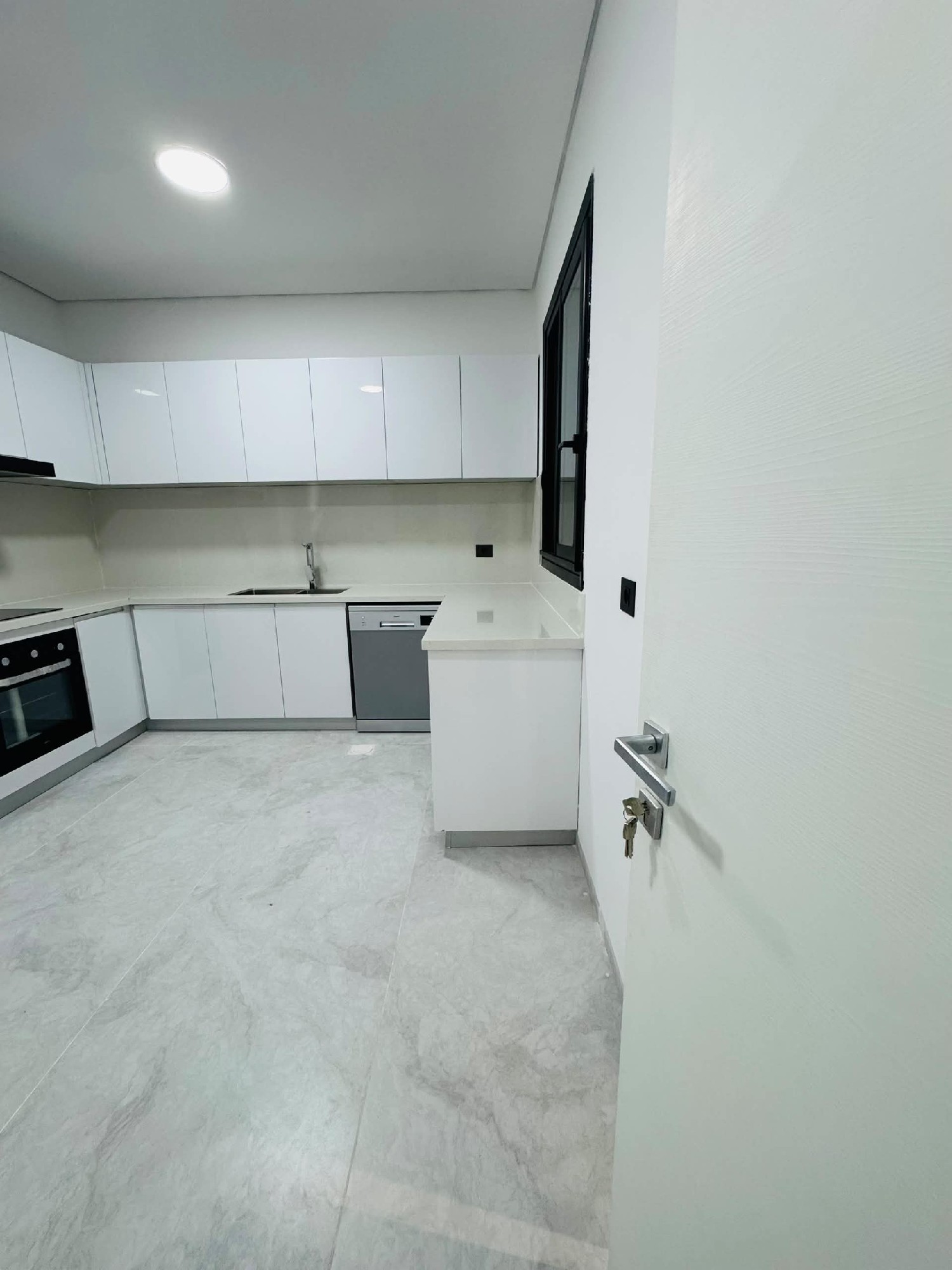 Appartement à Louer – Gombe, Kinshasa