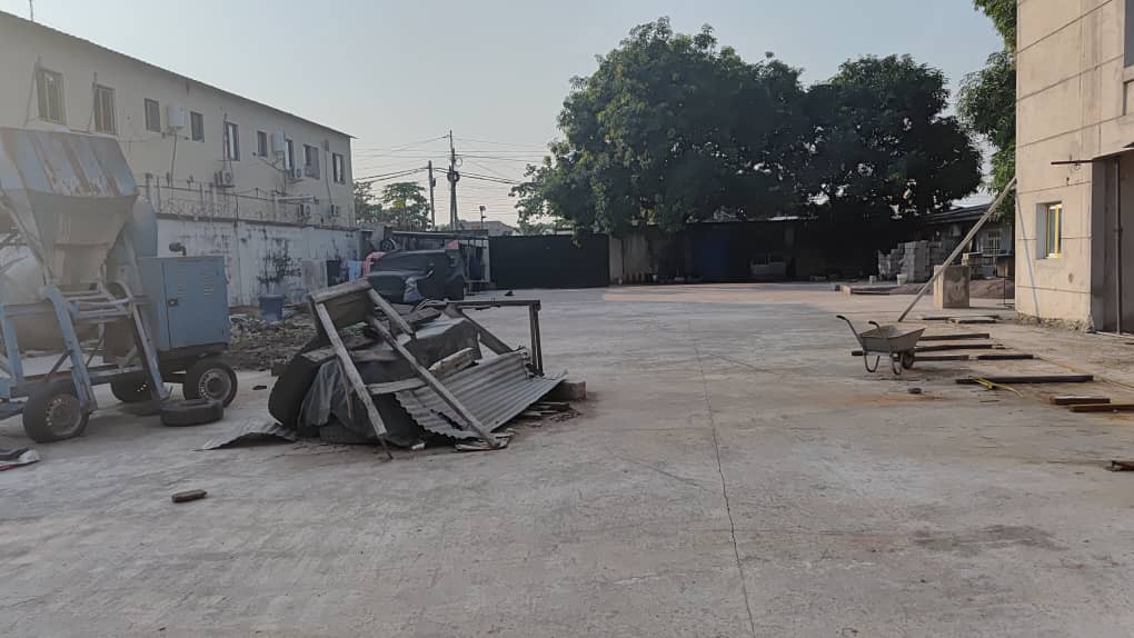 Commercial à Louer – Limete, Kinshasa