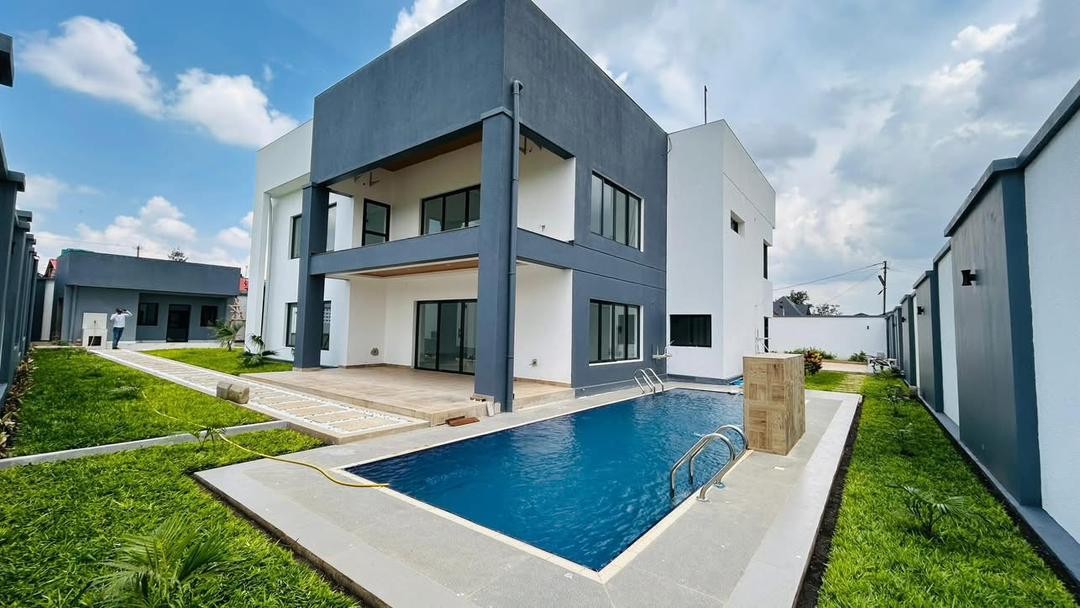 Villa à Vendre – Kabulameshi, Lubumbashi