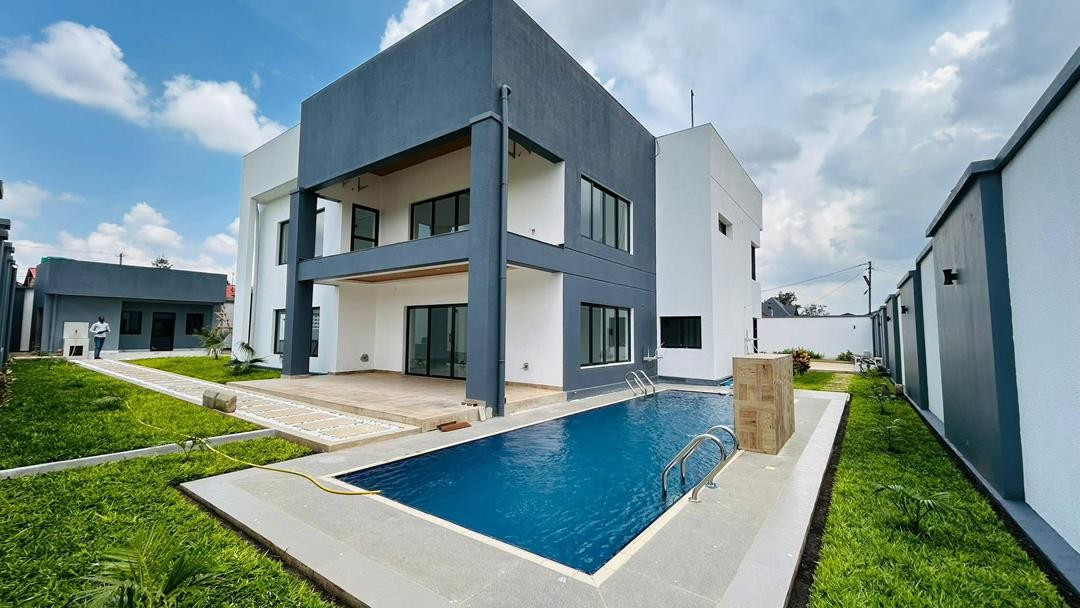 Villa à Vendre – Kabulameshi, Lubumbashi
