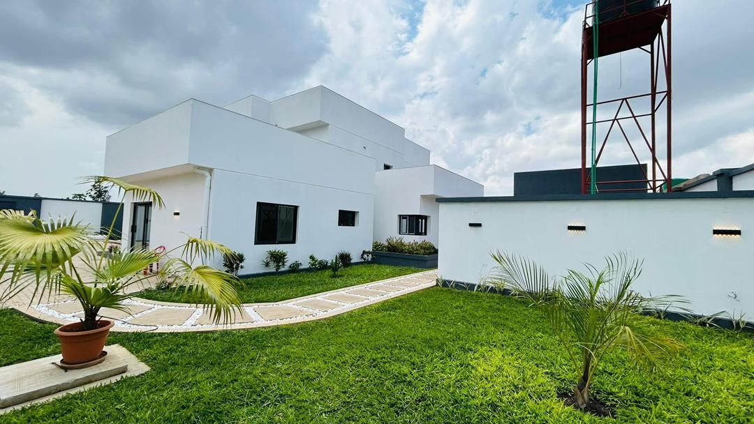 Villa à Vendre – Kabulameshi, Lubumbashi