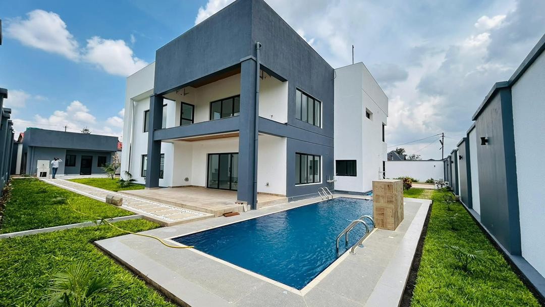 Villa à Vendre – Kabulameshi, Lubumbashi