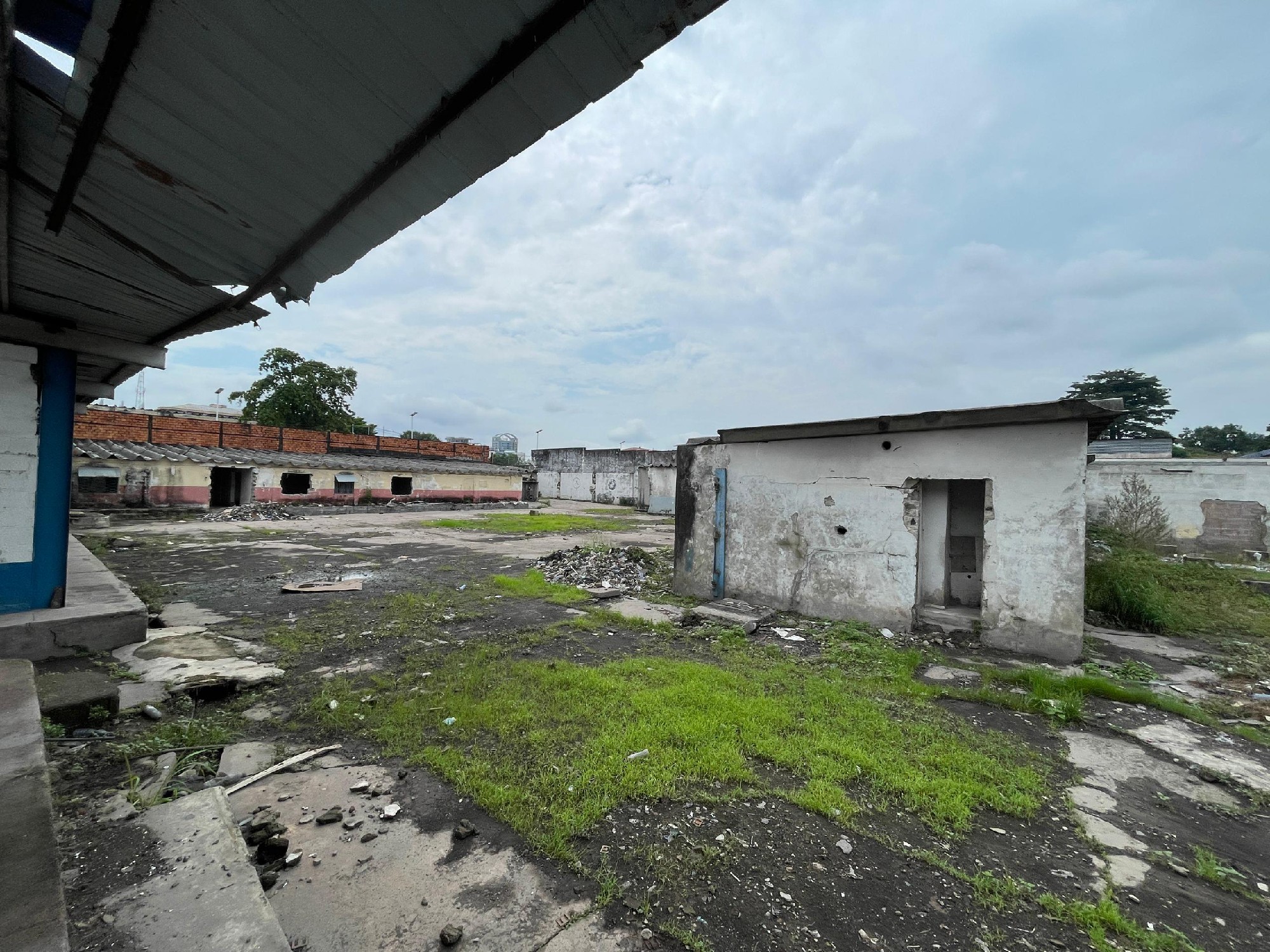 Parcelle-Terrain à Vendre – Gombe, Kinshasa