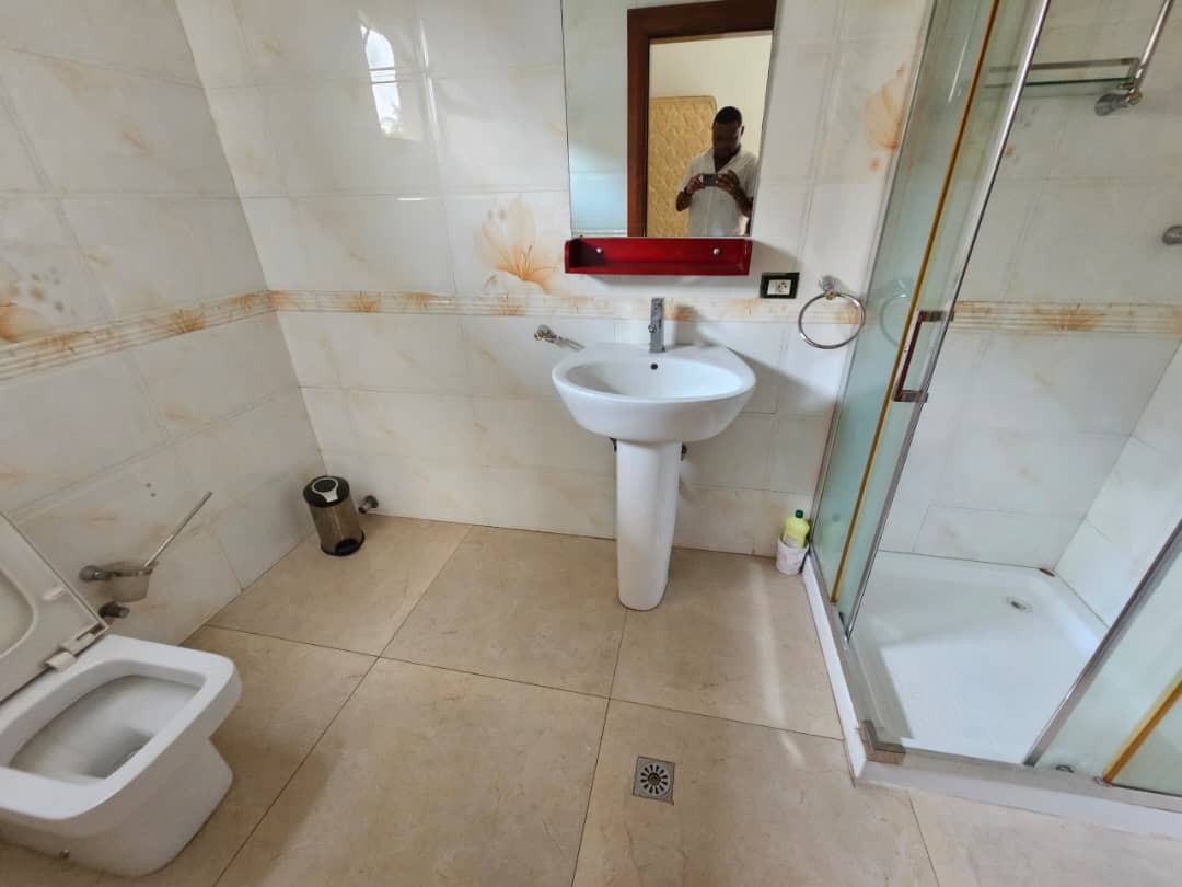 Duplex Jumelé à Louer – Mont Fleury, Kinshasa