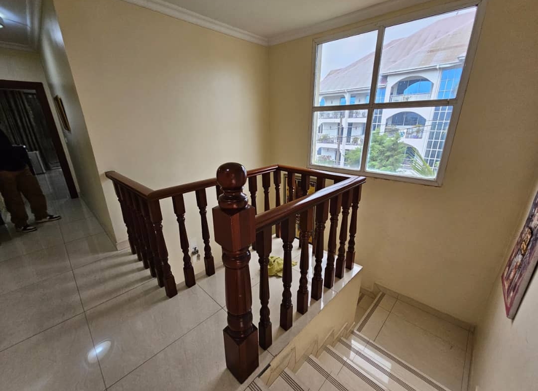 Duplex Jumelé à Louer – Mont Fleury, Kinshasa