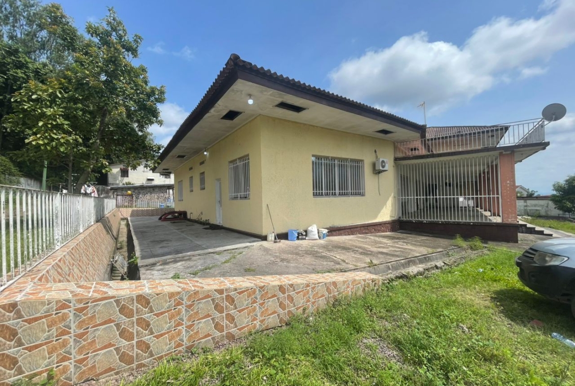 Parcelle-Terrain à Vendre – Ngaliema, Kinshasa