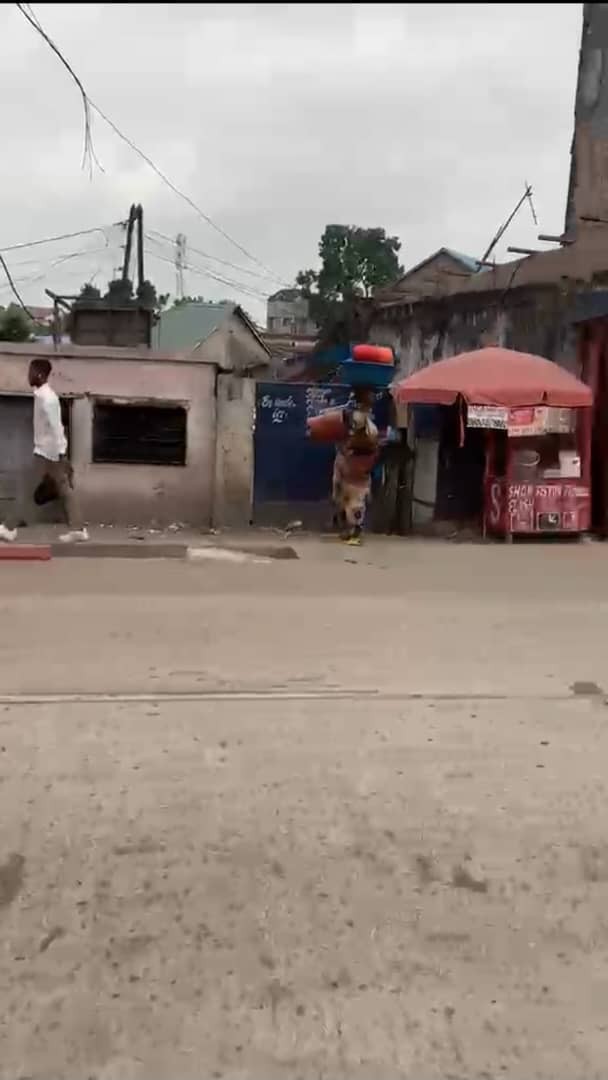 Parcelle-Terrain à Vendre – Limete, Kinshasa