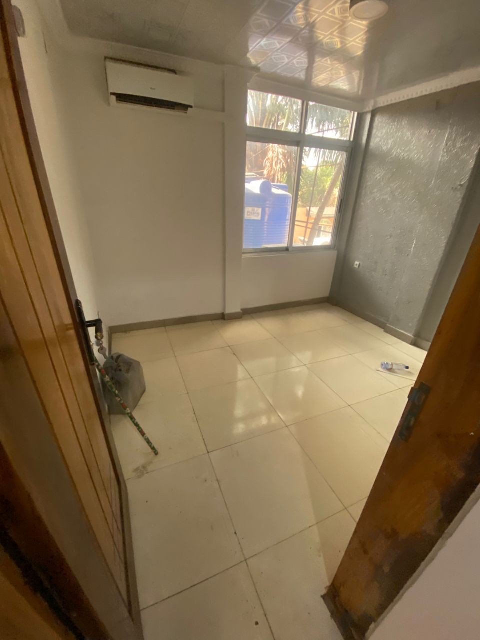 scaled_1001947670 Appartement à Louer – Gombe, Kinshasa