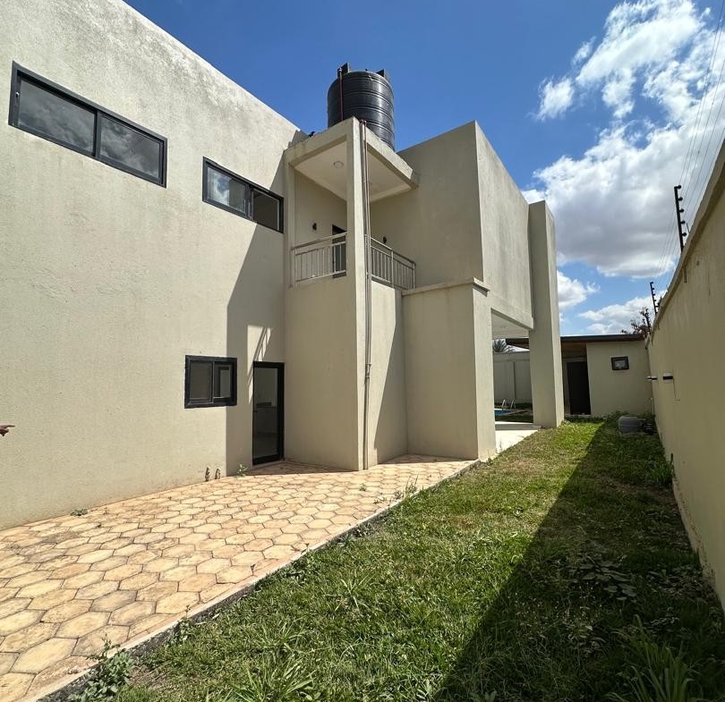 Villa à Vendre – Golf Le Battant, Lubumbashi