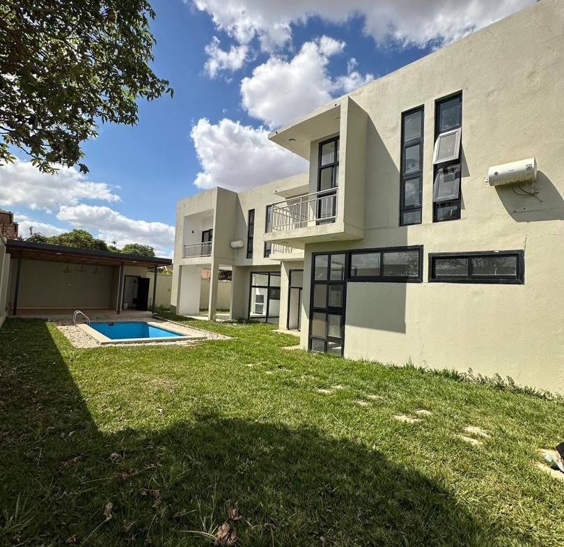 Villa à Vendre – Golf Le Battant, Lubumbashi