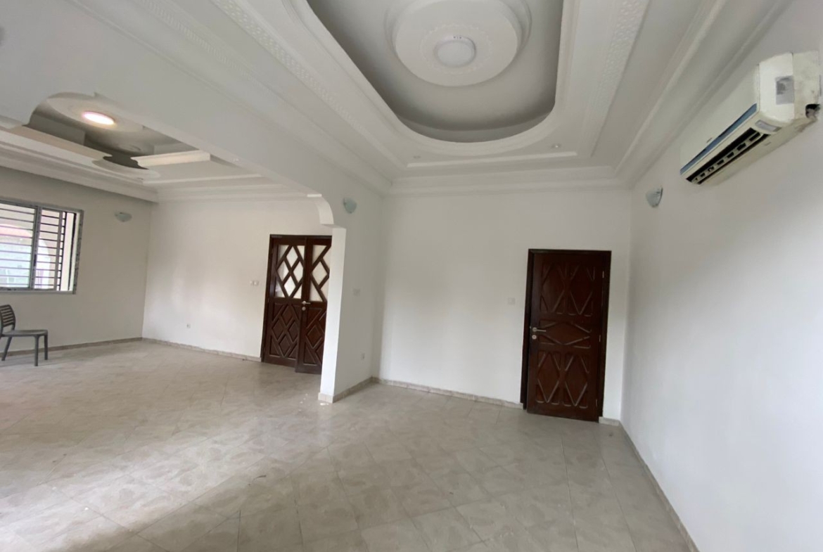 Villa à Louer – Ngaliema, Kinshasa