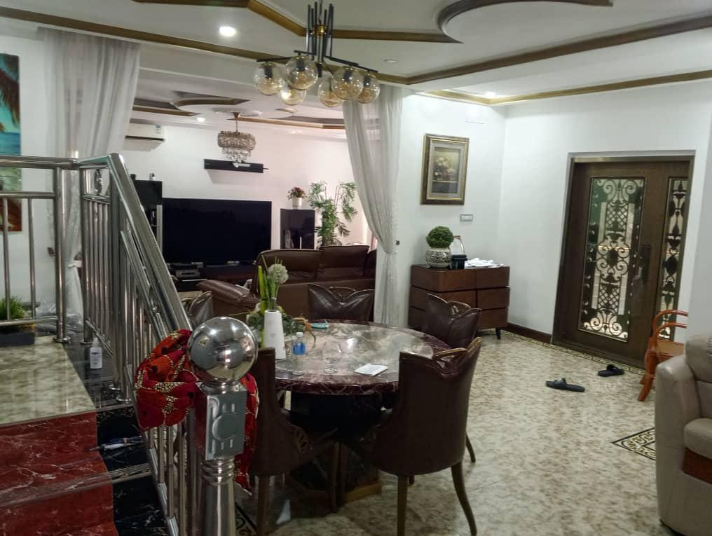 Villa à Louer – Barumbu, Kinshasa