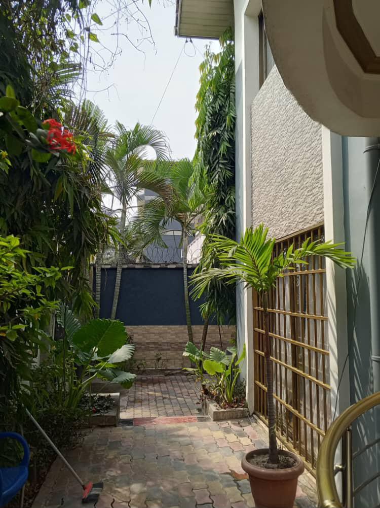 Villa à Louer – Barumbu, Kinshasa