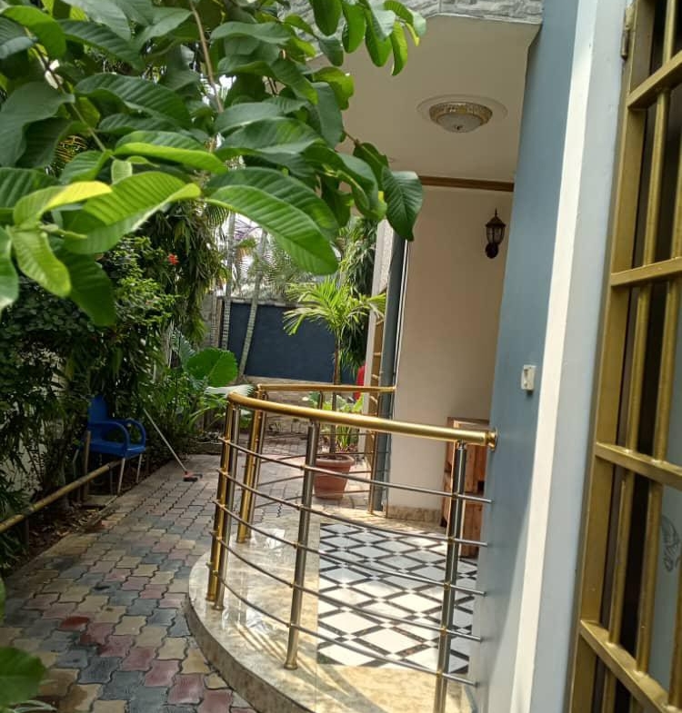 Villa à Louer – Barumbu, Kinshasa
