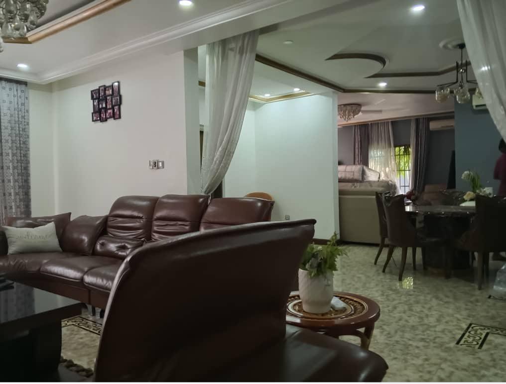 Villa à Louer – Barumbu, Kinshasa