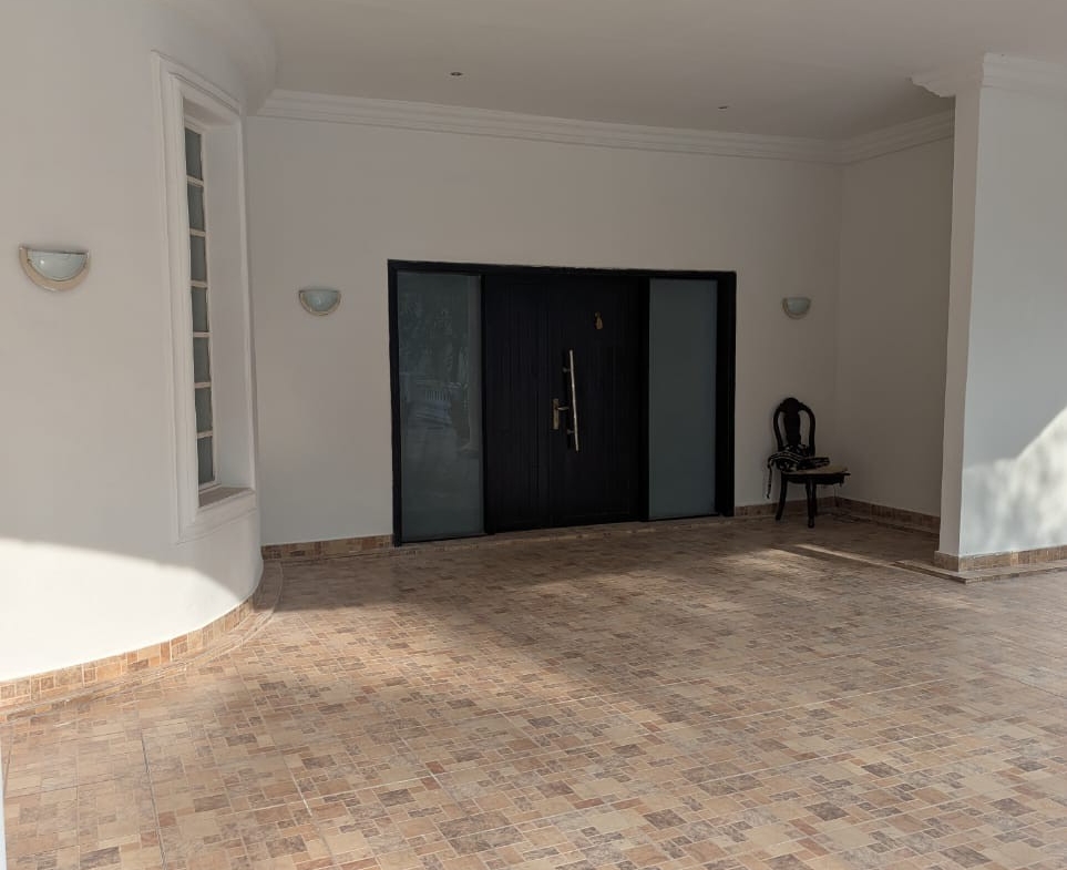 Villa à Louer – Gombe, Kinshasa