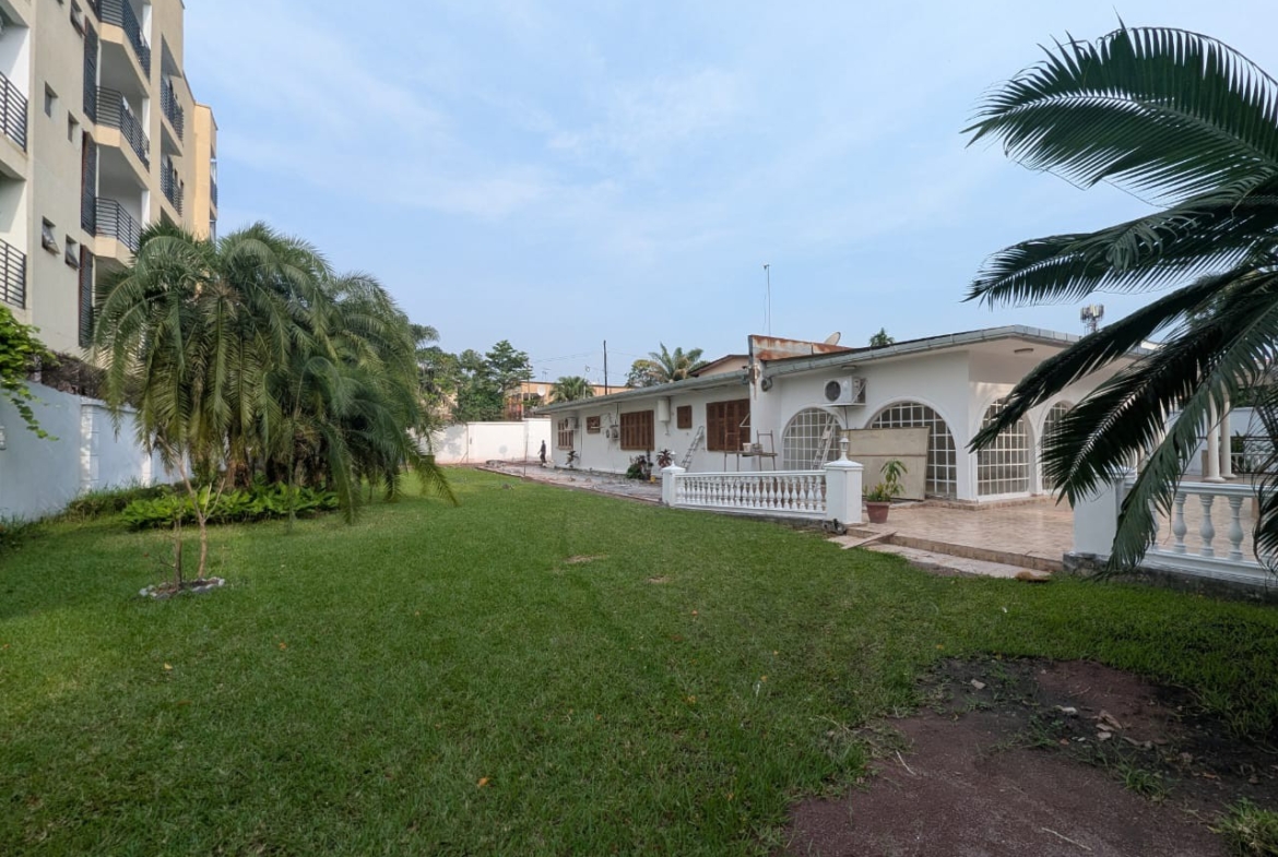 Villa à Louer – Gombe, Kinshasa