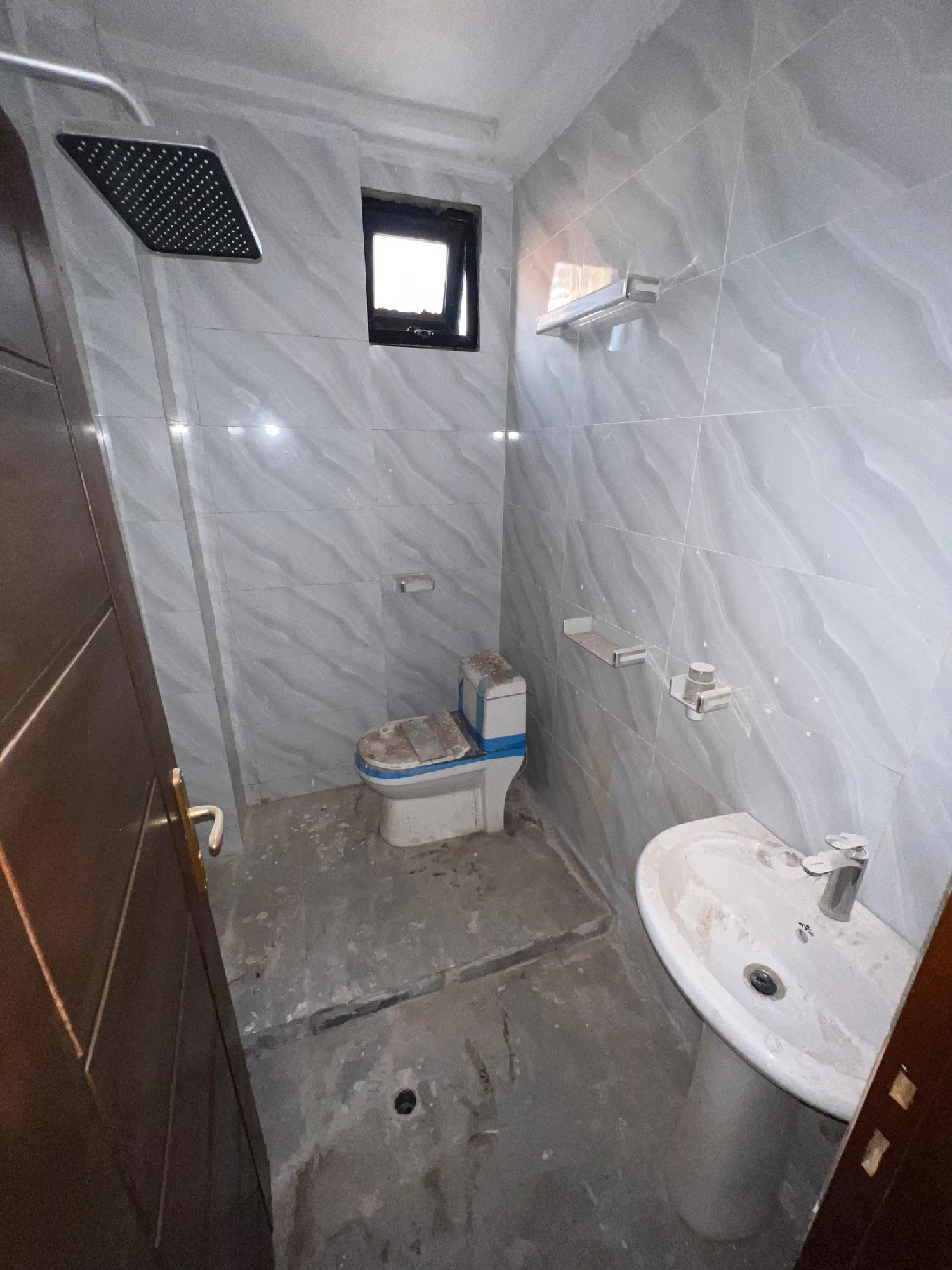 scaled_1002396582 Appartement à Louer – Ngaliema, Kinshasa