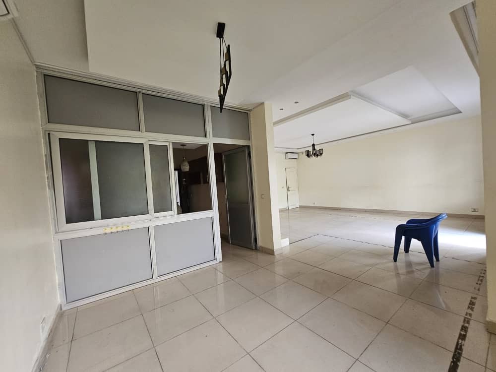 Villa à Louer – Gombe, Kinshasa