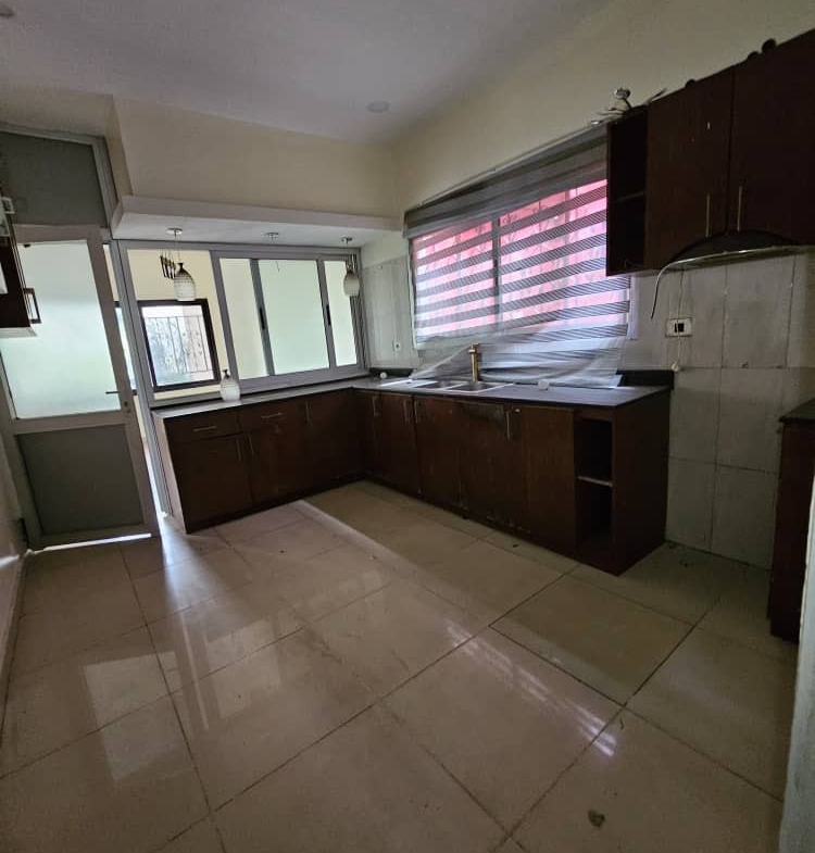 Villa à Louer – Gombe, Kinshasa