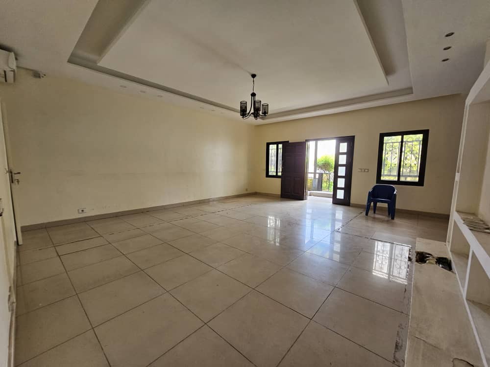 Villa à Louer – Gombe, Kinshasa