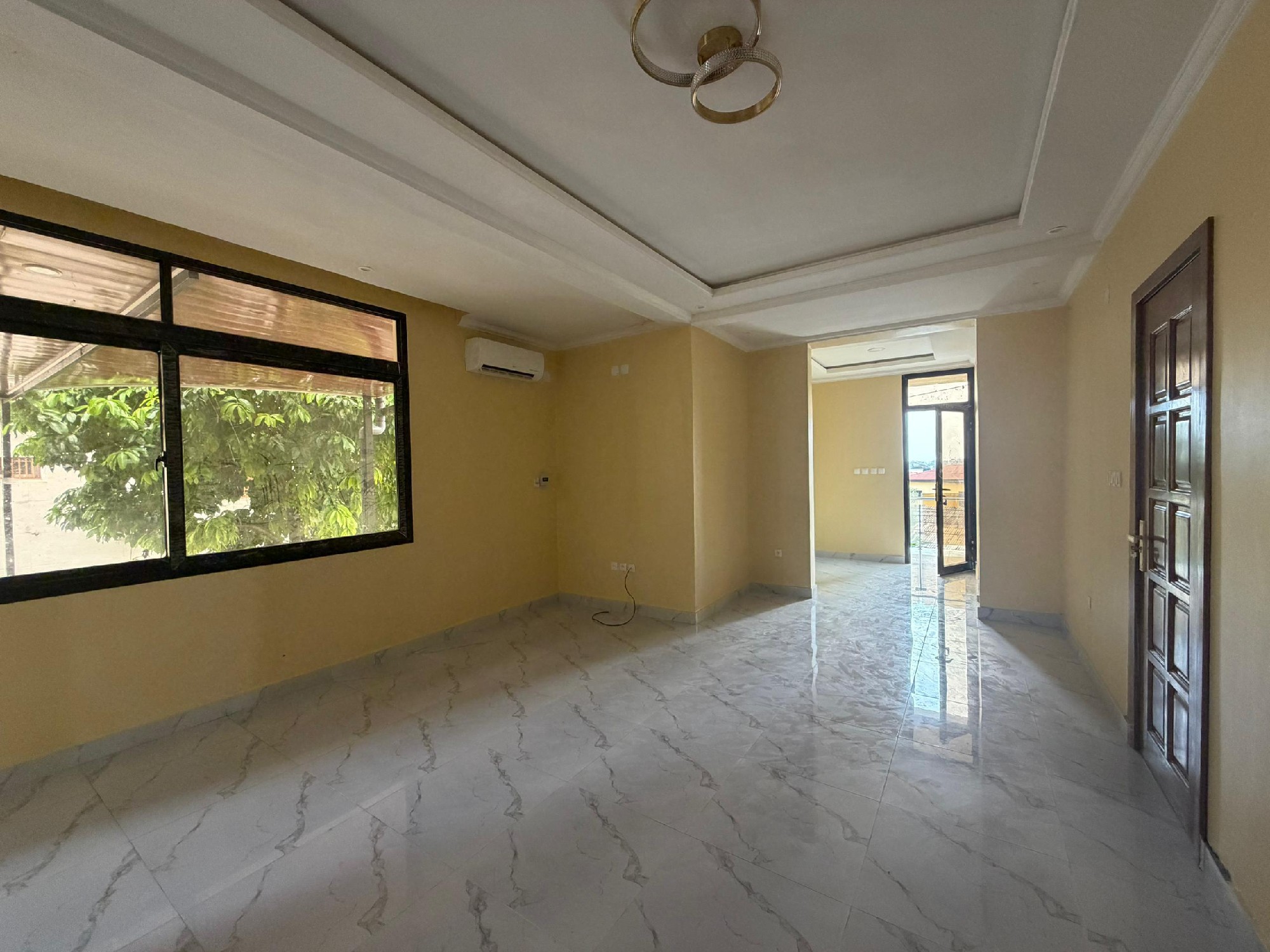 scaled_1002398834 Villa à Vendre – Macampagne, Kinshasa