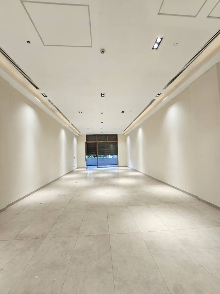 Locaux Commerciaux à Louer – Gombe, Kinshasa