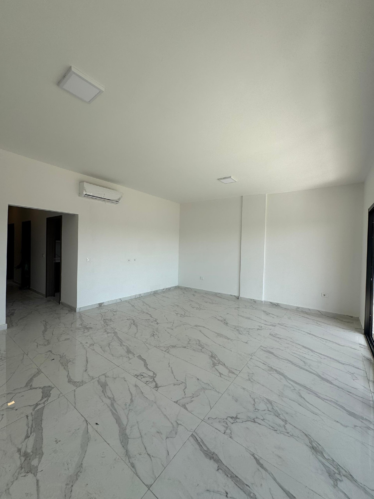 scaled_1002399033 Appartement à Louer – Ngaliema GB, Kinshasa