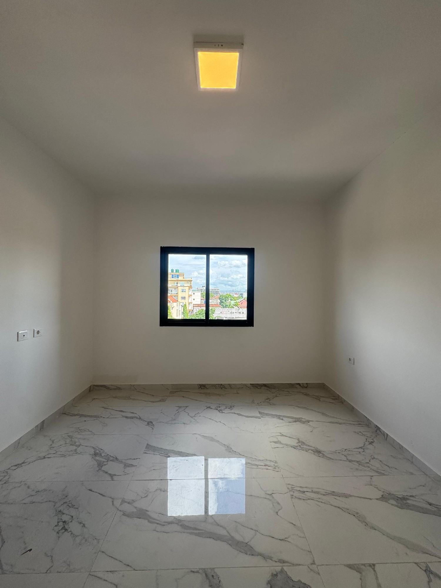 scaled_1002399040 Appartement à Louer – Ngaliema GB, Kinshasa