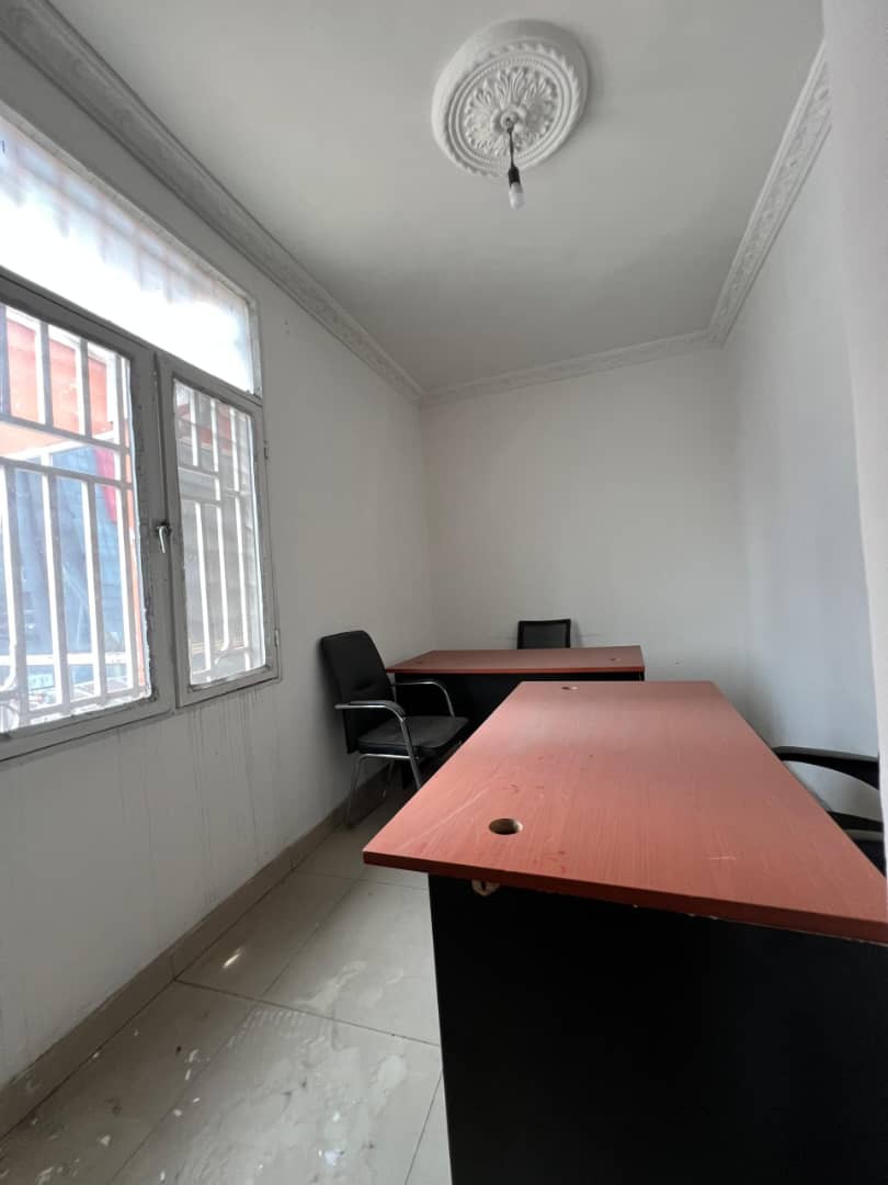 Bureau à Louer – Lingwala, Kinshasa