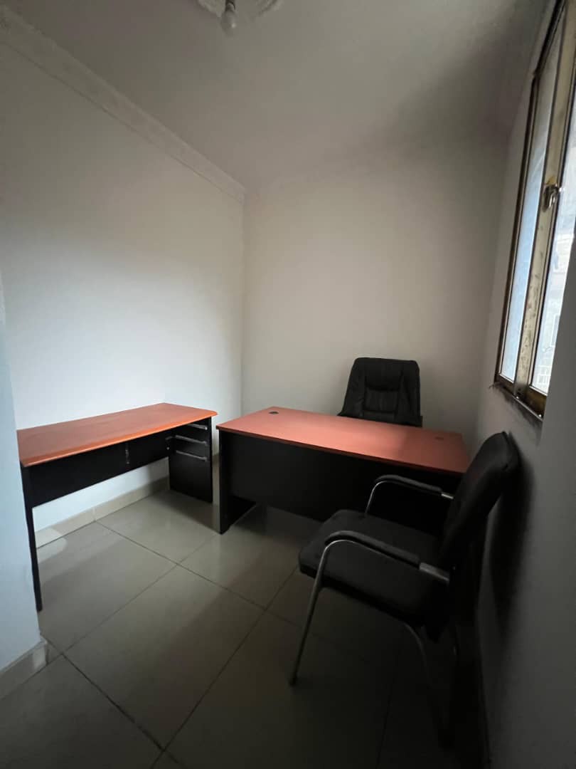 Bureau à Louer – Lingwala, Kinshasa