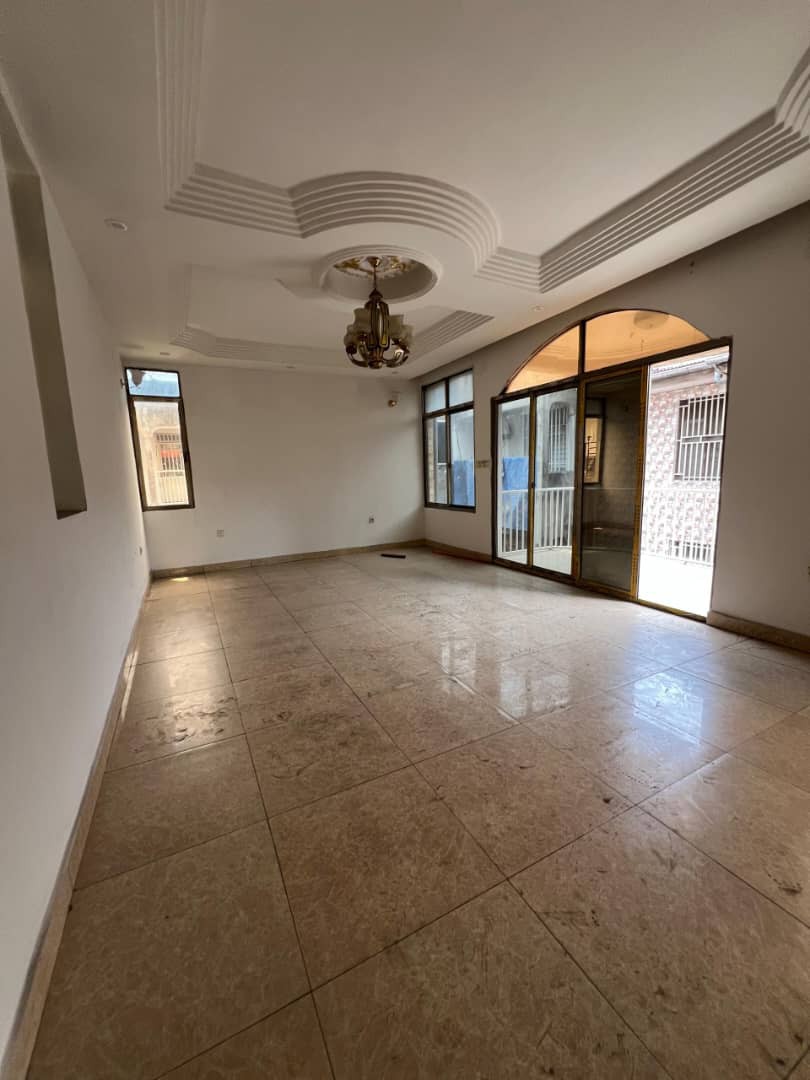 Bureau à Louer – Lingwala, Kinshasa