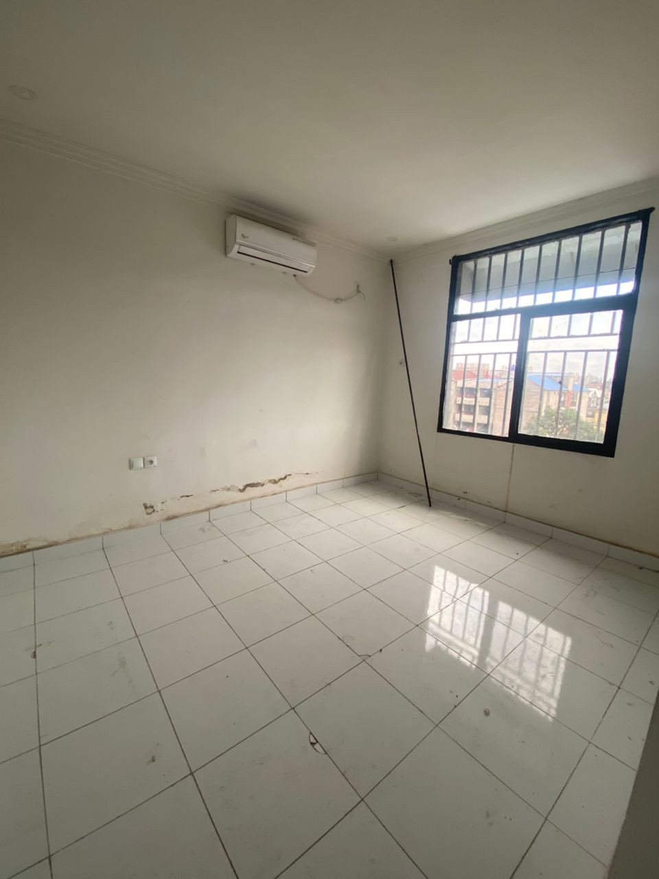 scaled_1005179848 Appartement à Louer – Lingwala, Kinshasa