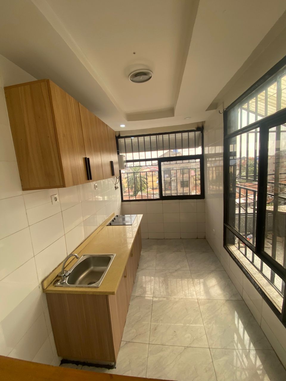 scaled_1005179852 Appartement à Louer – Lingwala, Kinshasa