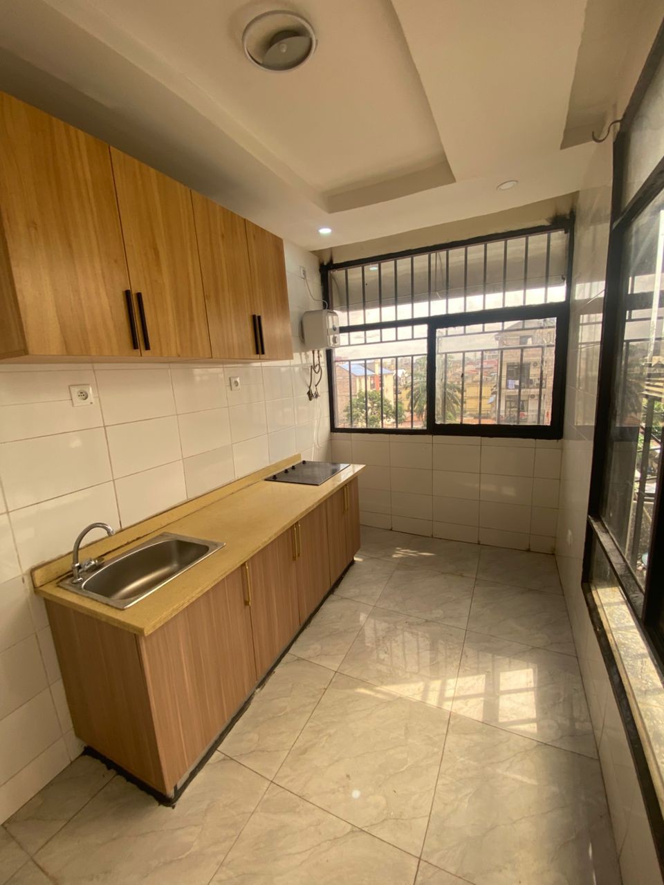 scaled_1005179860 Appartement à Louer – Lingwala, Kinshasa